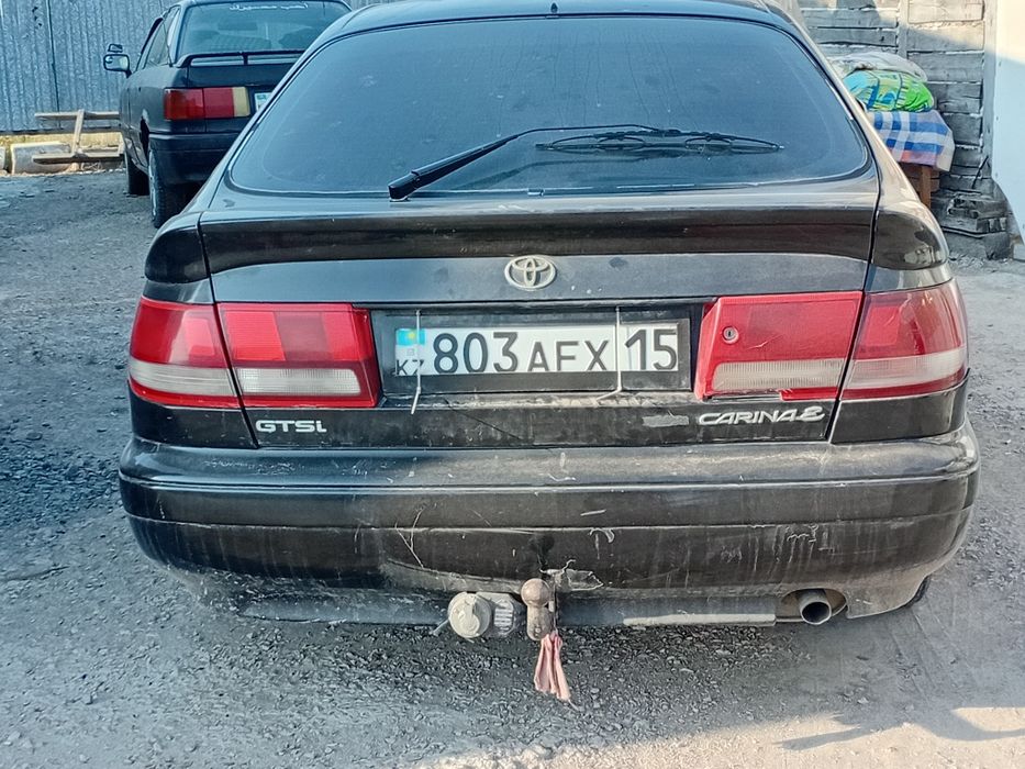 Продам тоета карина е 1.6 газ бензин