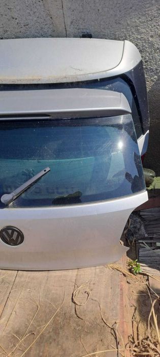 Hayon cu luneta , pentru VW Polo 6R , generatia 2009 - 2017 , culoare gri-argintiu , cod La7w , pretul este pentru hayon + geam