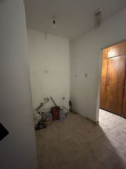 Тристаен апартамент с отлична локация! ж.к. Люлин 1!