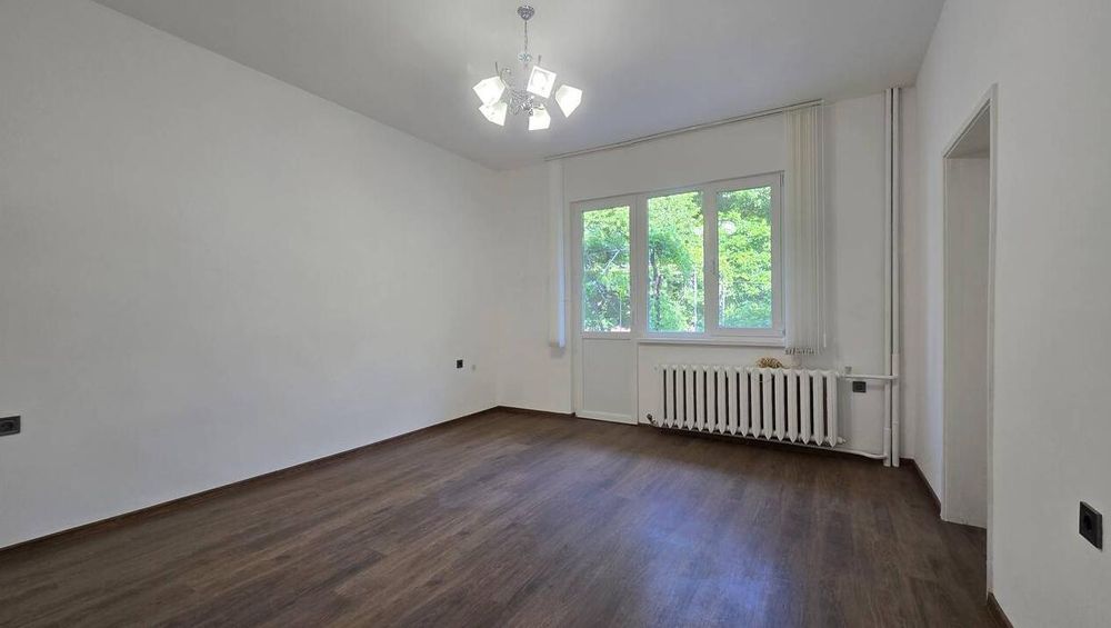 Дава се под наем Многостаен апартамент в Пловдив, Въстанически - 120 кв.м за 500 € - Снимка #2