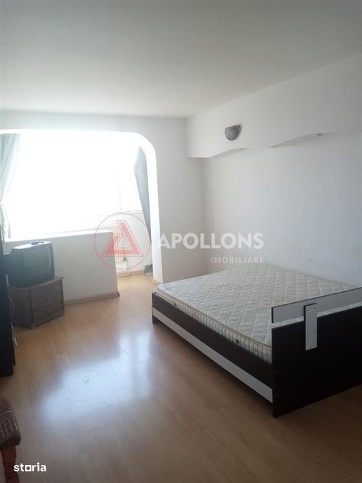 Apartament, 3 camere decomandat, Bacau, zona Orizont — fotografia 1
