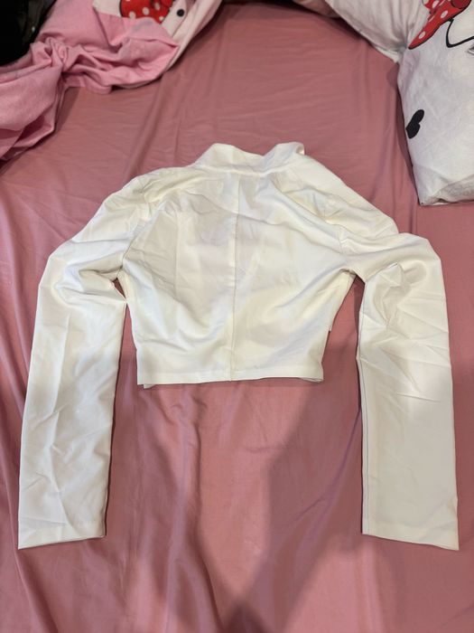 Късо яке в черен и бял цвят