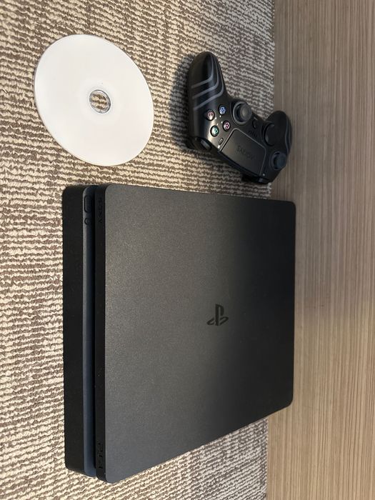 PlayStation 4 Slim 500 GB MODAT un controller