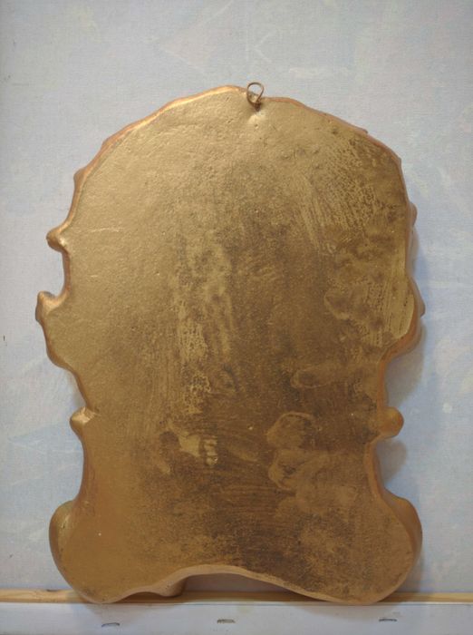 Настенное панно, барельеф.