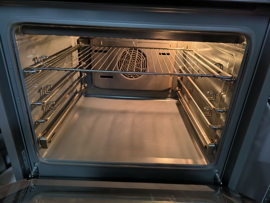 Фурна NEFF Mega 4624 N - автоматични програми хляб, пица и др.