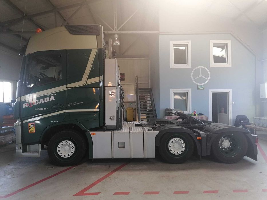 Cap tractor Volvo 6x2  FH16