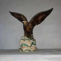 Statuie din lemn sculptata Vultur