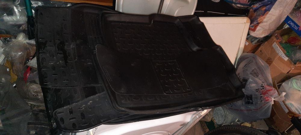 Продам полики на Кобальт