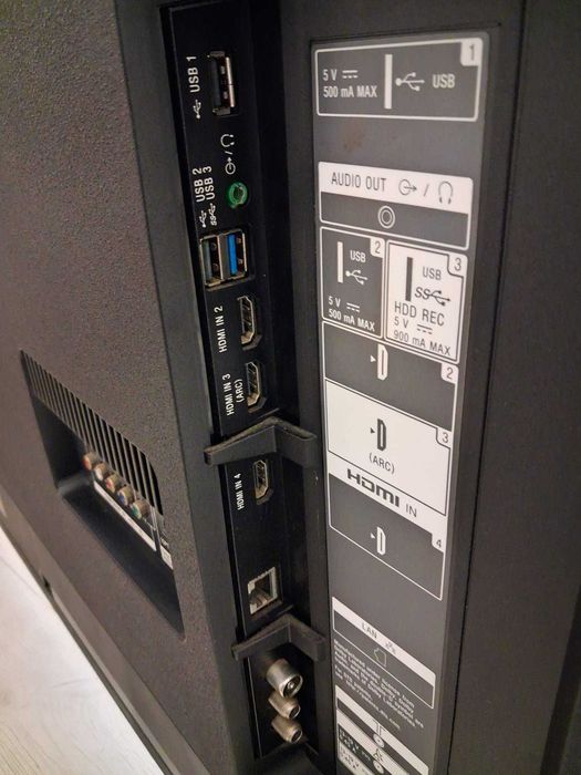 Televizor Sony, 135 diagonală