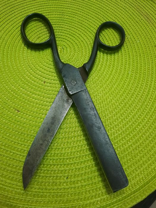 Sfesnic vechi, Tablou vechi, Foarfeca veche,Oglinda de cristal