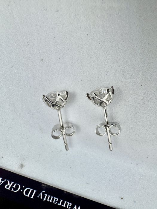 Сребърни обеци с мойсанит (Диамант) 0.5 карата