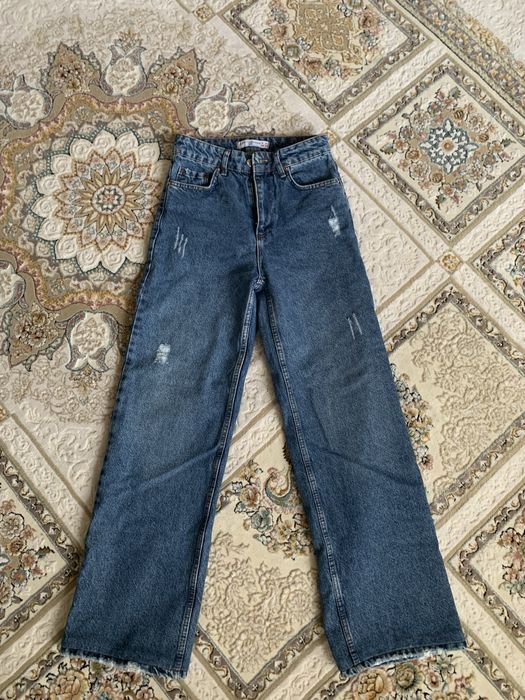 Джинсы на 25-26 размер , 150 тыс