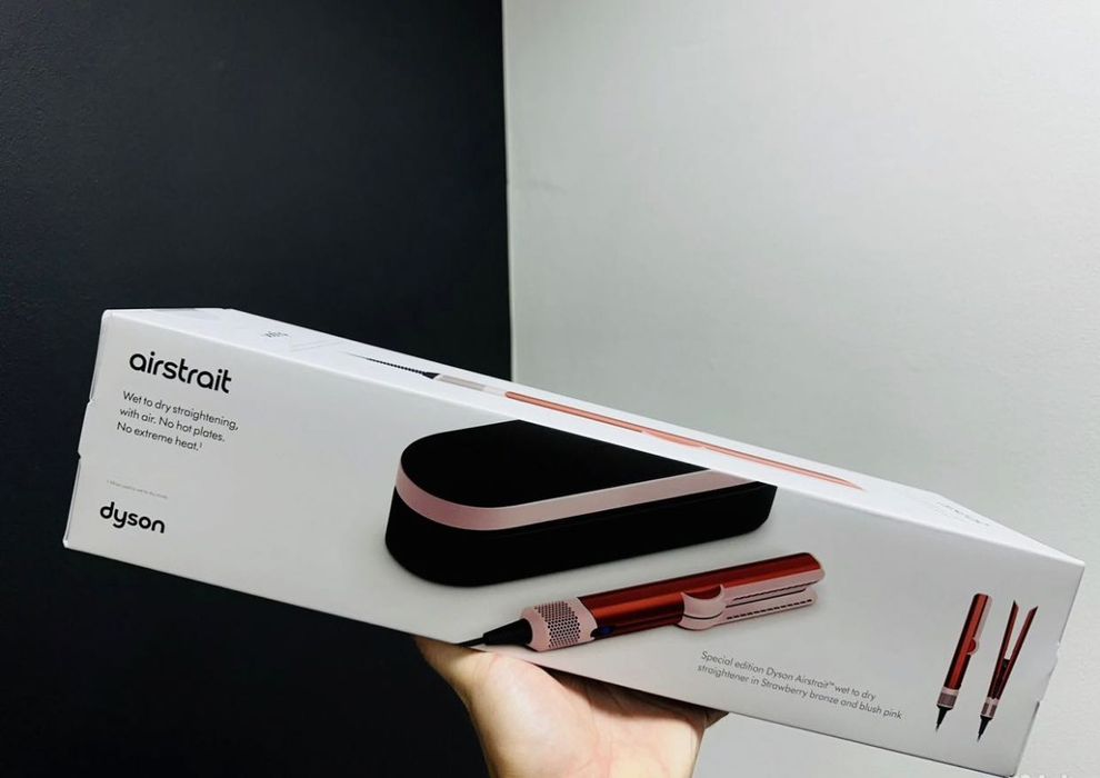 Продам новый Мультистайлер Dyson Airstrait Sakura