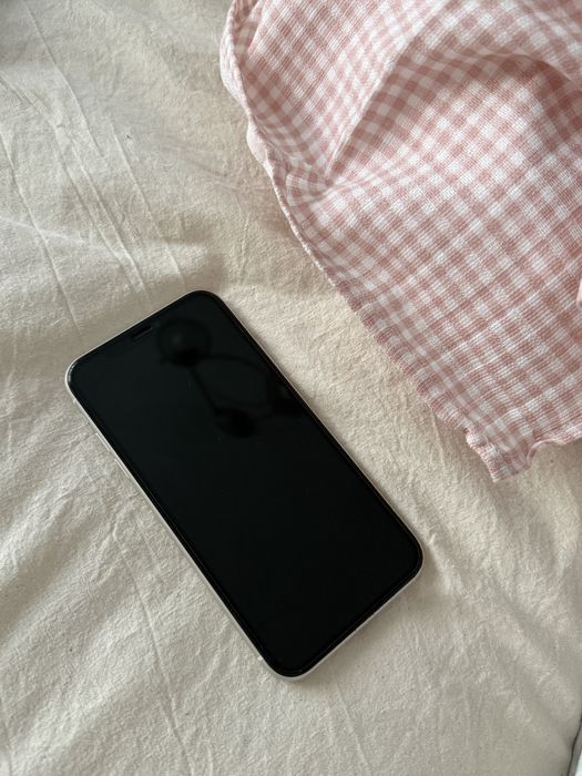 iPhone 11 / Айфон 11 / 128 gb отличное состояние