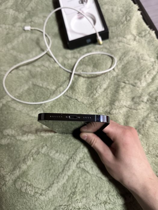 Продам iphone 13 pro max 256gb