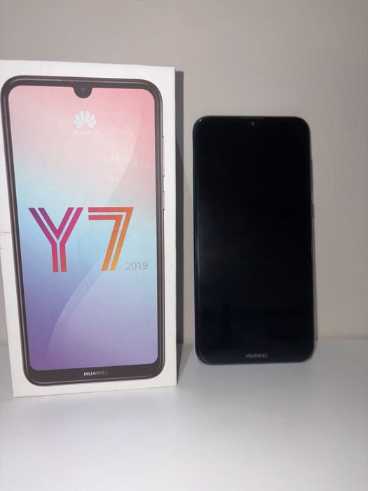 Huawei Y7 2019 – 32 GB – Отлично работещ