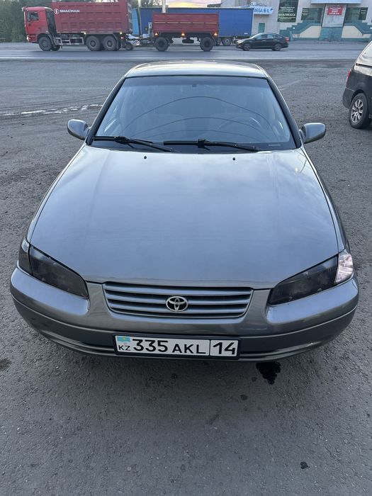 Toyota camry 20