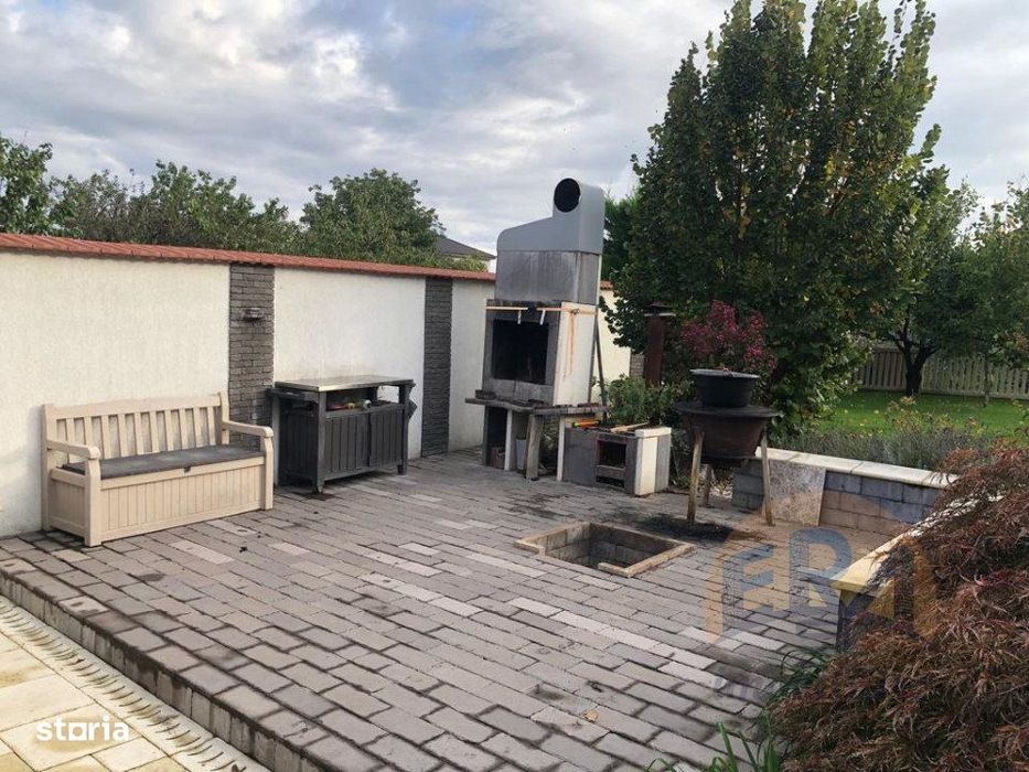 3 Corpuri de cladire | Teren 1.118 mp - Oncea, str. Cantaretului