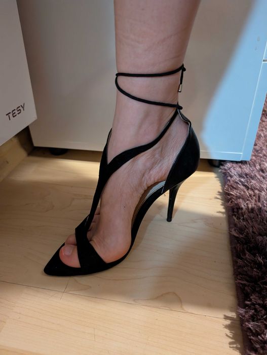 Дамски сандали от черен велур