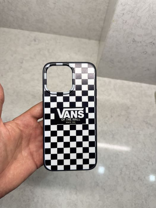 Чехлы на IPhone 15 Pro Max