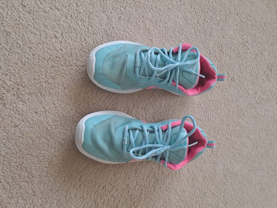 Adidasi Reebok marimea 36