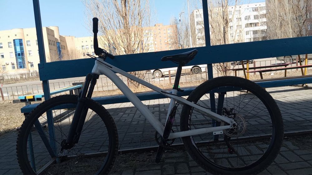 Продам велик Дерт