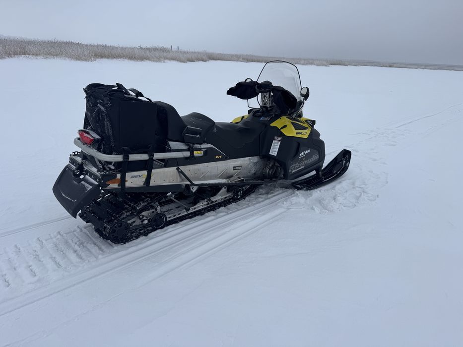 Продам снегоход BRP 550