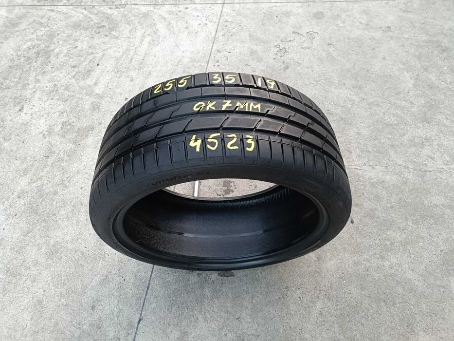 O anvelopa de vara 255 35 19 hankook ventus S1 evo3 dot 4523