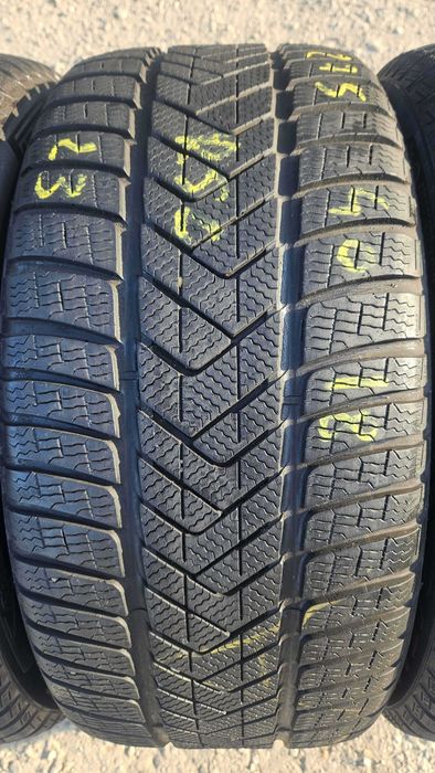 SET 4 Anvelope Iarna 245/45 R18 + 275/40 R18 PIRELLI Sottozero 3 RSC XL (BMW Original) Runflat