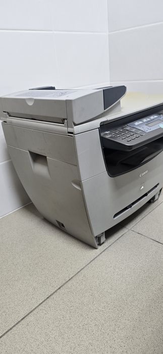 Принтер Canon MF5750 на запчасти.