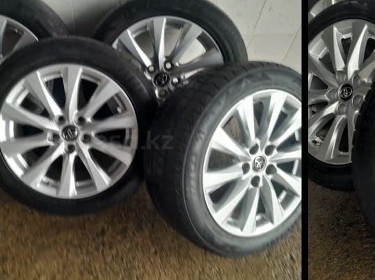 Диск от Camry 70 оригинальный R17.