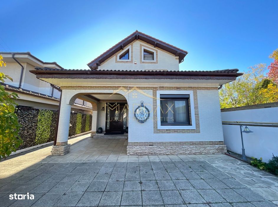 Vila 7 camere**Lake view**Ponton privat**Piscina**Teren 933 MP//Balote