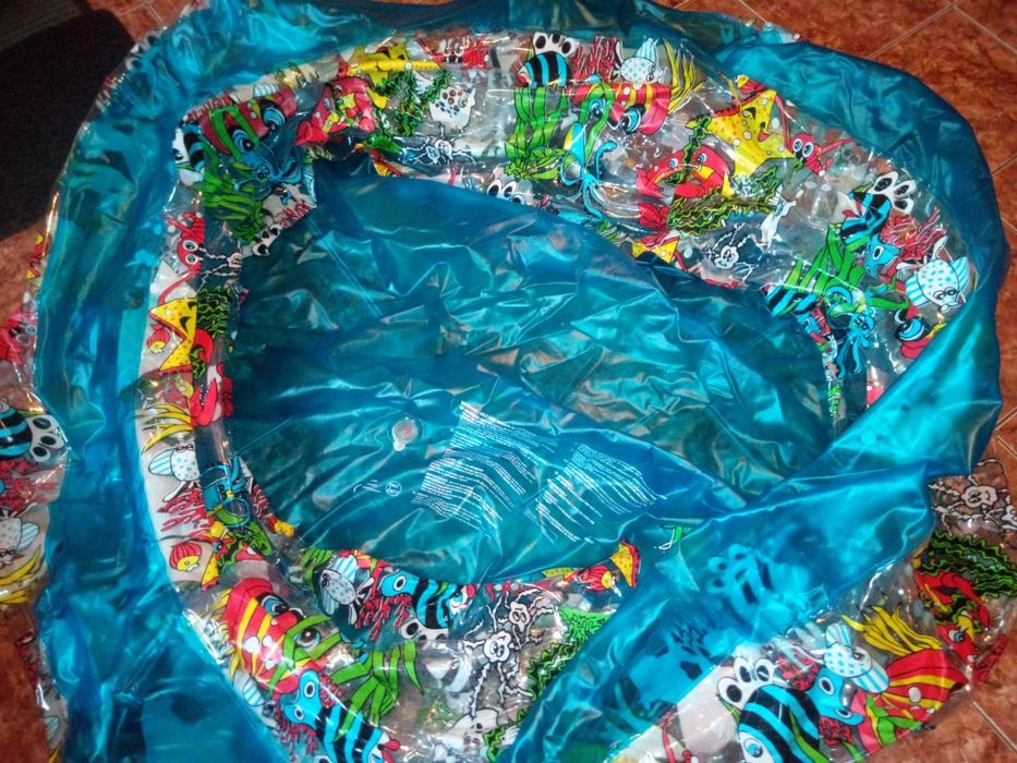 de  vanzare  piscina  pentru  copii !!!