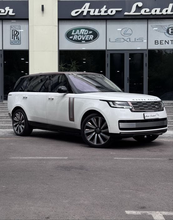 Range Rover SV P65