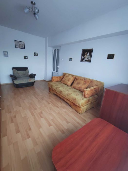 Garsoniera de închiriat