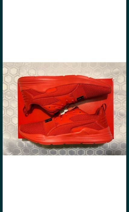 Чисто нови оригинални маратонки Puma, различни номера