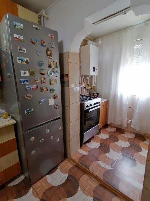 Camera de închiriat