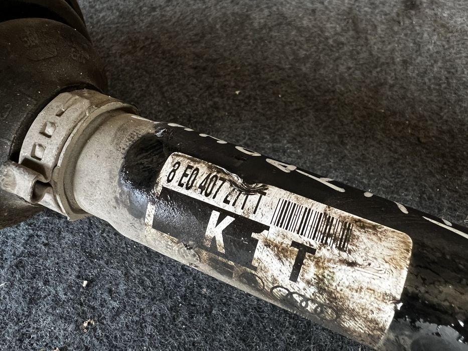 Полуоска ауди а4,б6- audi a4