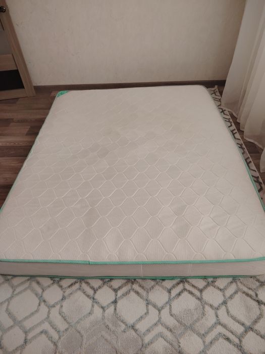 Матрас 1600 на 2000