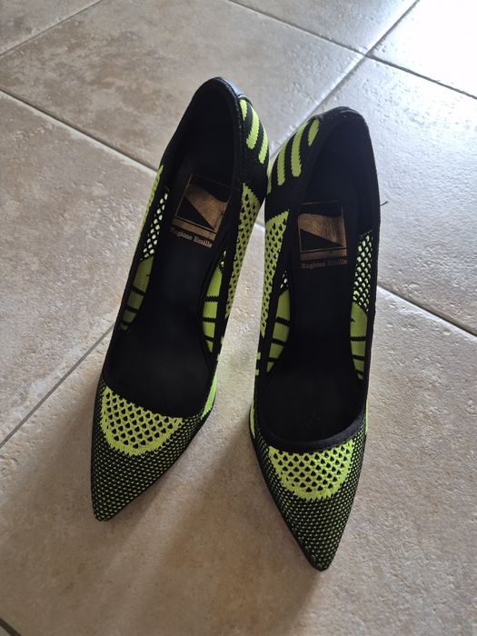 Обувки на висок ток 37 номер по 25лв