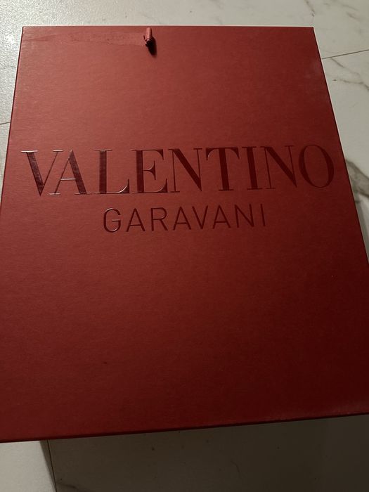 Нови боти valentino