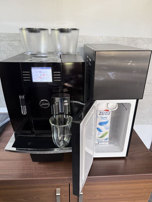 Espressor expresor aparat cafea Jura giga X8c