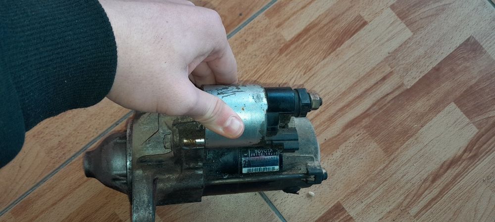 Продам стартер от тойоты карина Е!!