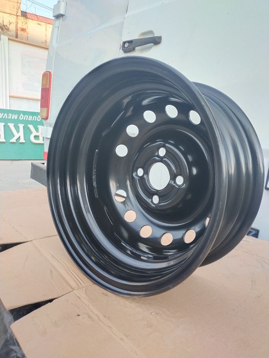 Ariginal GM qora R14 Nexia 2 va Sparklarga tushadigan diskalar sotilad