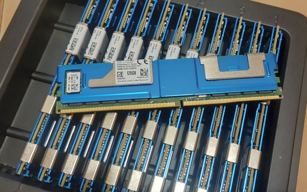 Modul 128Gb Intel Persistent Memory Barlow Pass 3200MHz - Pt Gold Gen3