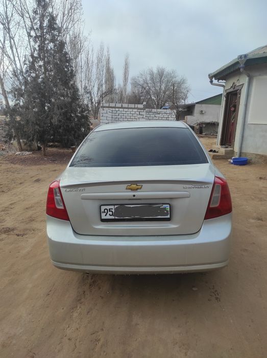 Шевроле Лачетти 2009 год