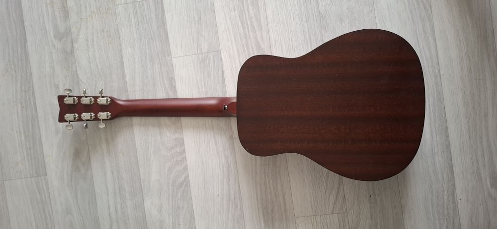 Продам гитару акустические