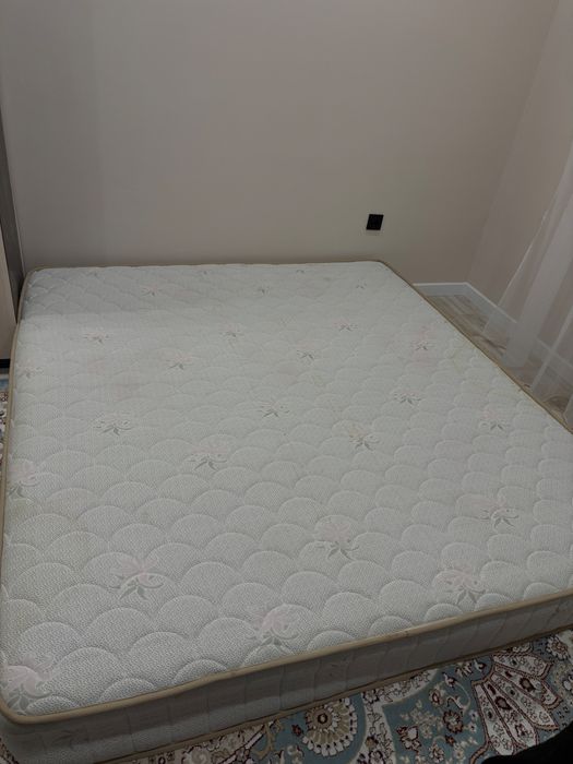 Матрас ортопедически ыңғайлы матрас.