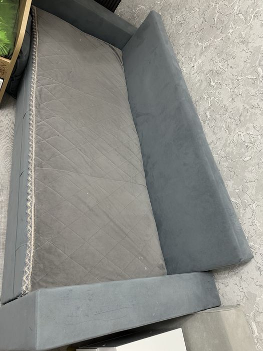 Продам диван 210/85