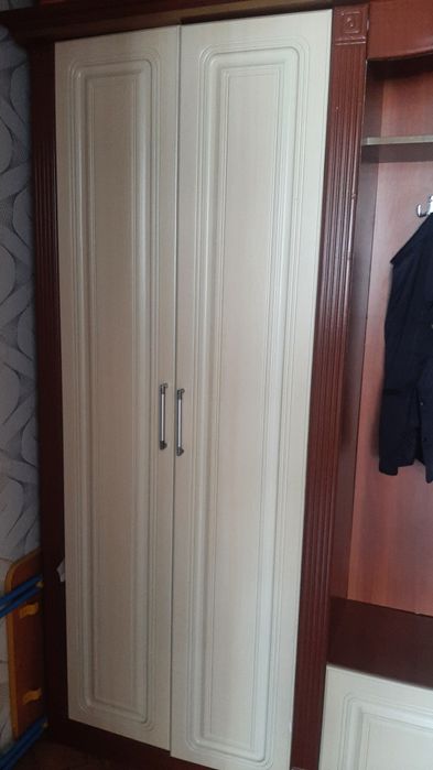 Шкаф для прихожий